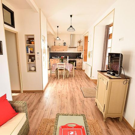 Gite Restaure 6 Pers. Au Bord De La Riviere, Proche Centre, Parking Et Wifi - Fr-1-410-380 Sablé-sur-Sarthe Dış mekan fotoğraf